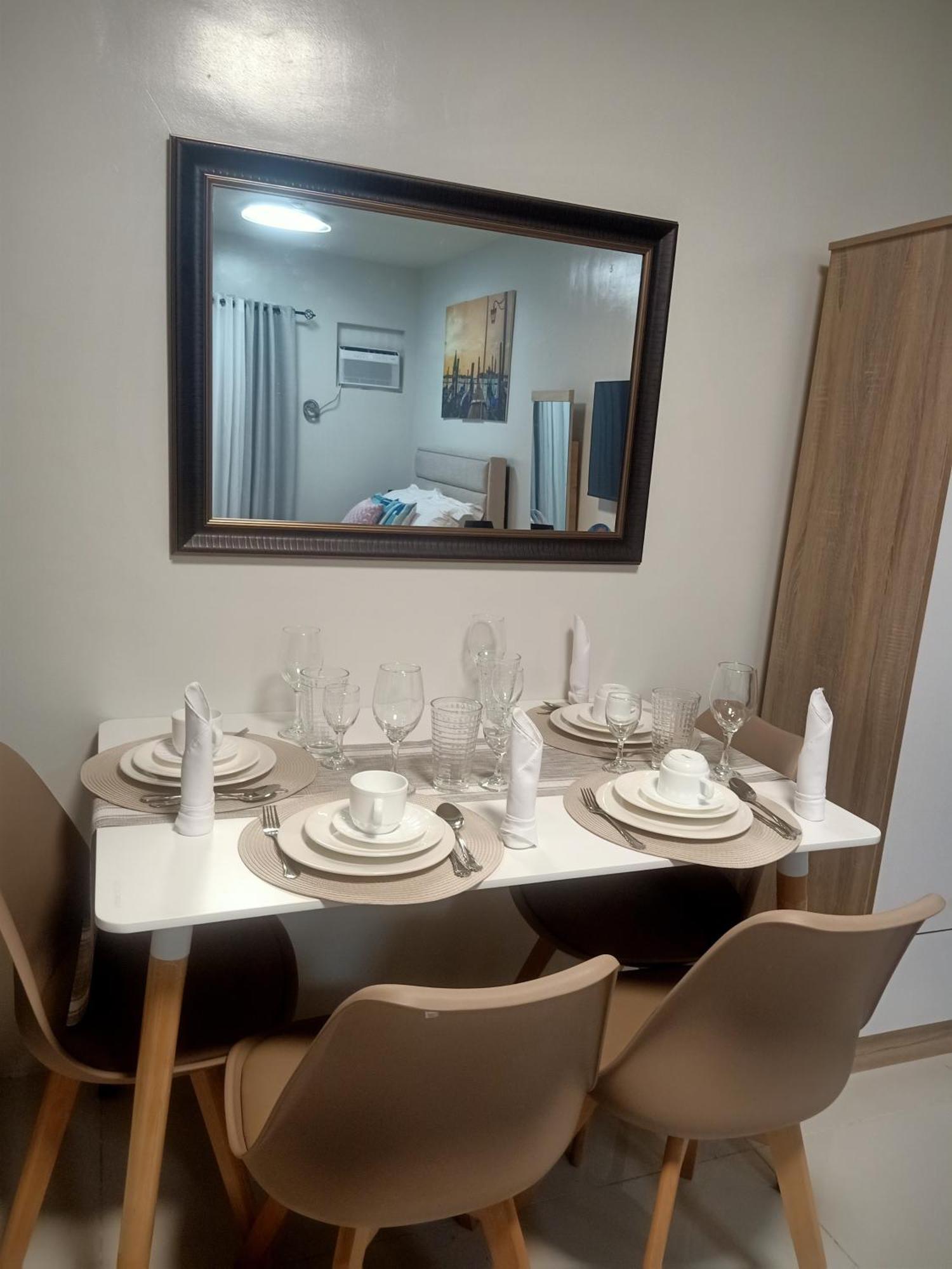Precious Florannjoe Apartment *