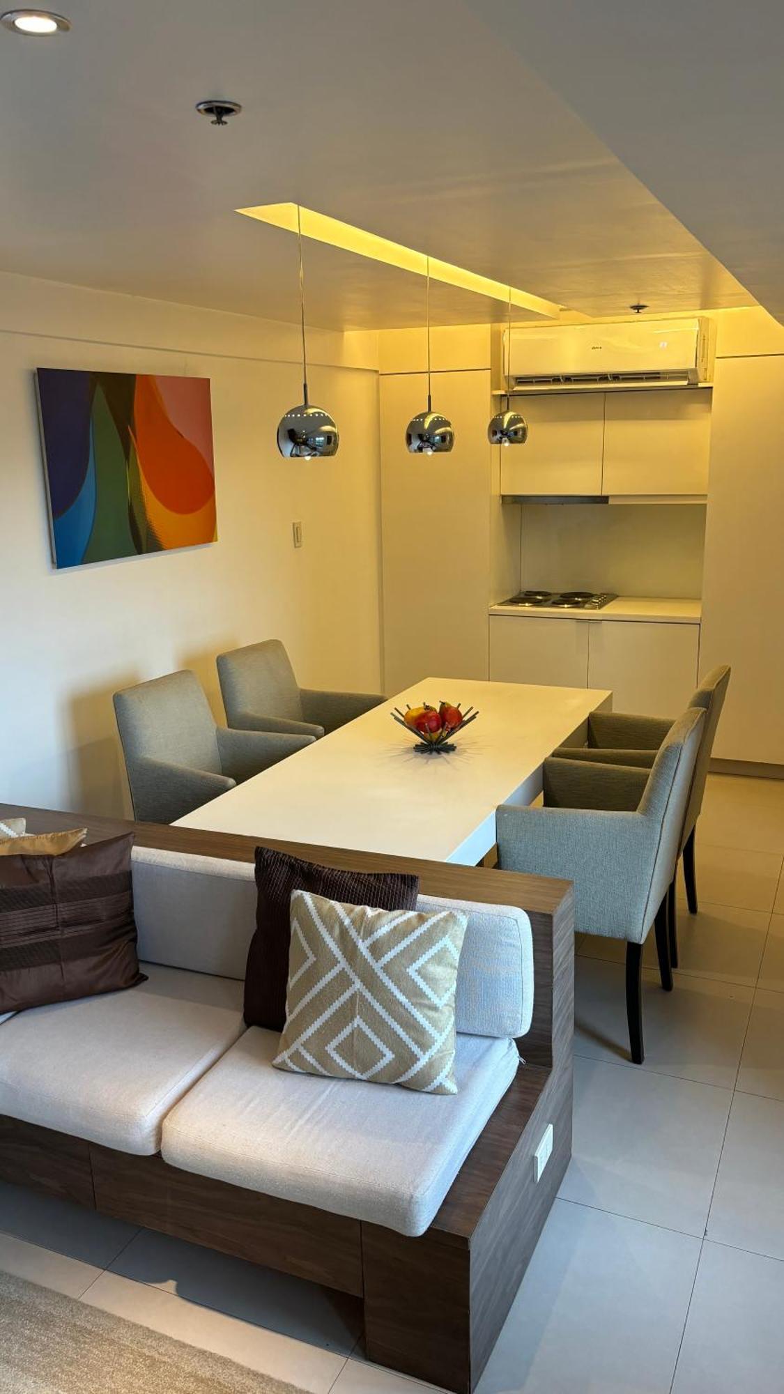 Apartment Bgc Luxe Interior With Golf Course View Manila