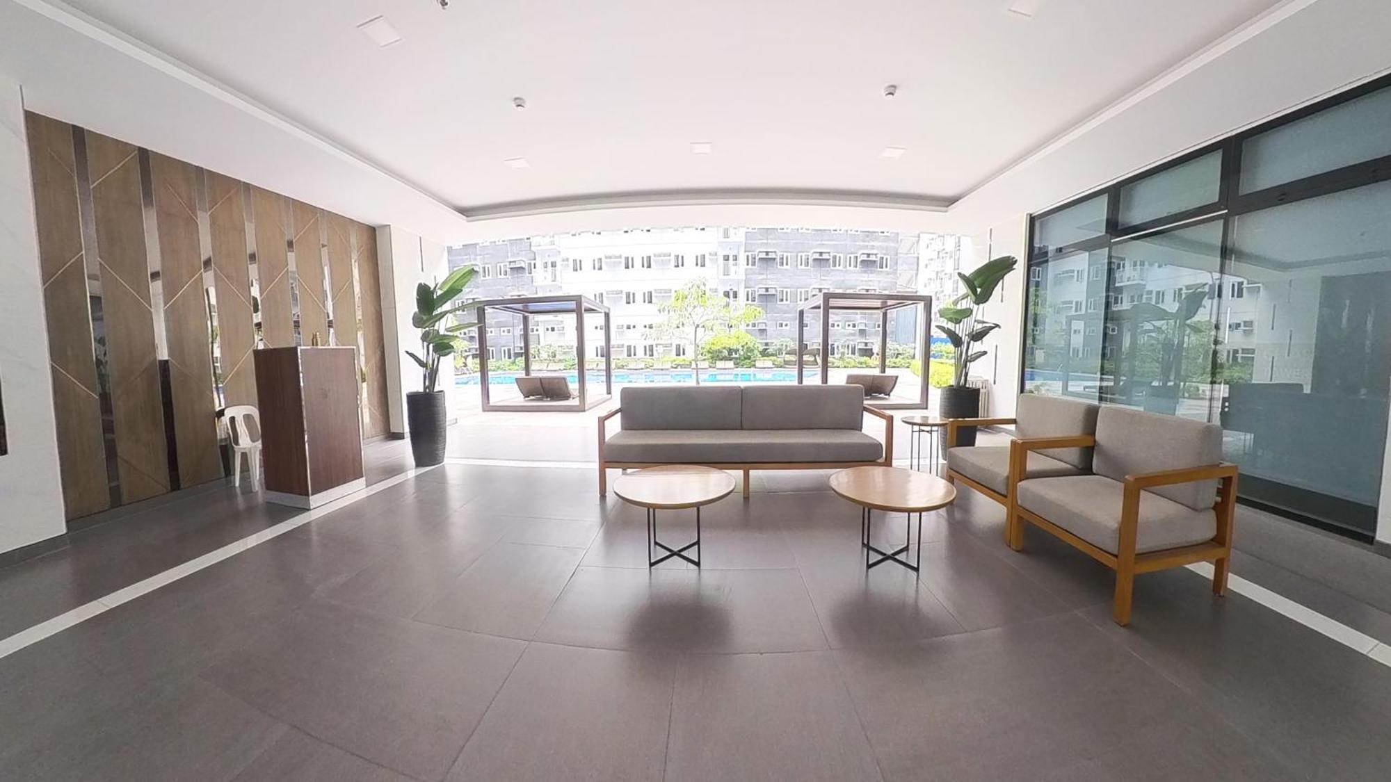 Apartment Urban Oasis 2br With Multiple Pools At Smdc Charm Residences