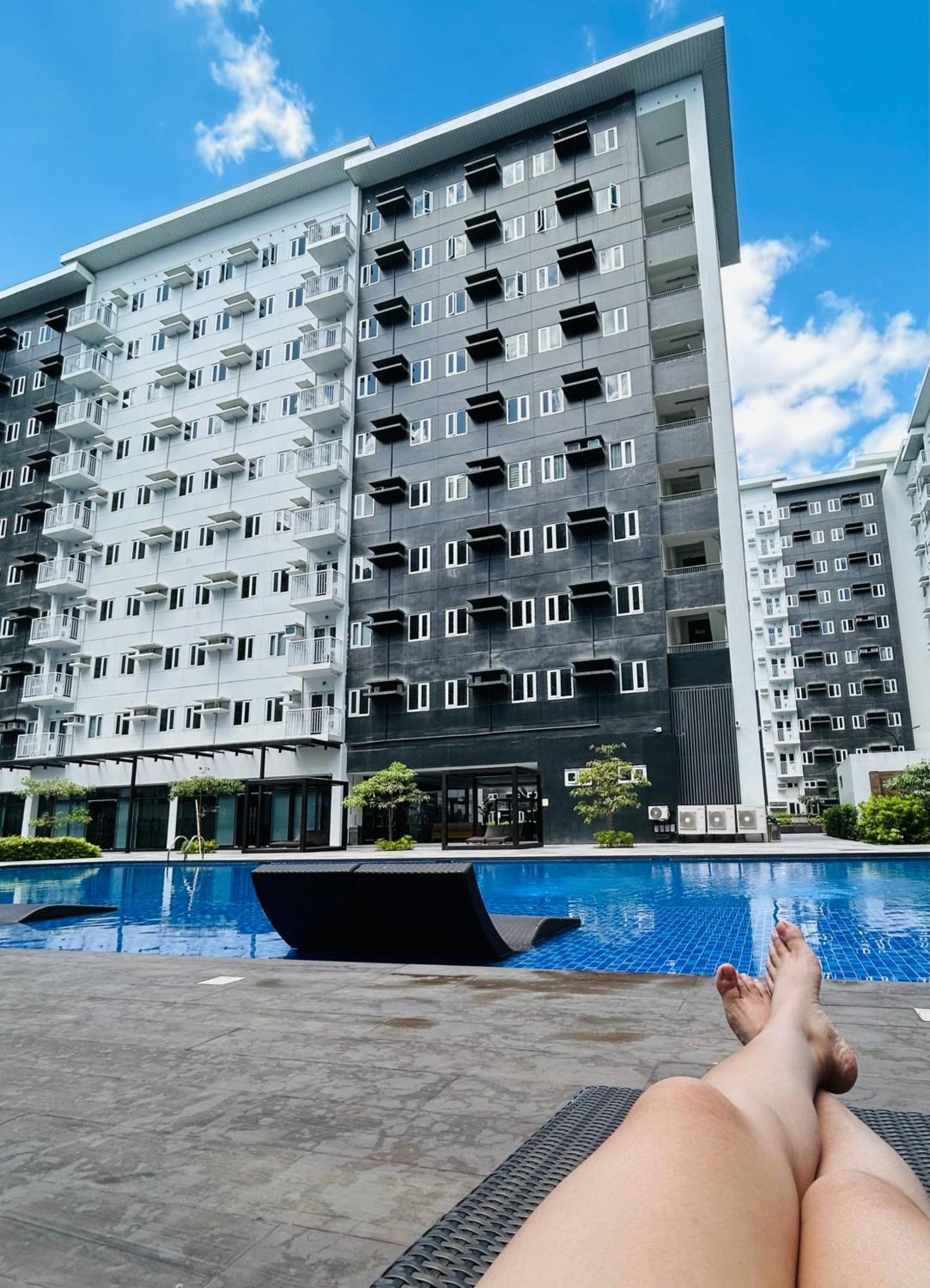 Apartment Urban Oasis 2br With Multiple Pools At Smdc Charm Residences Manila