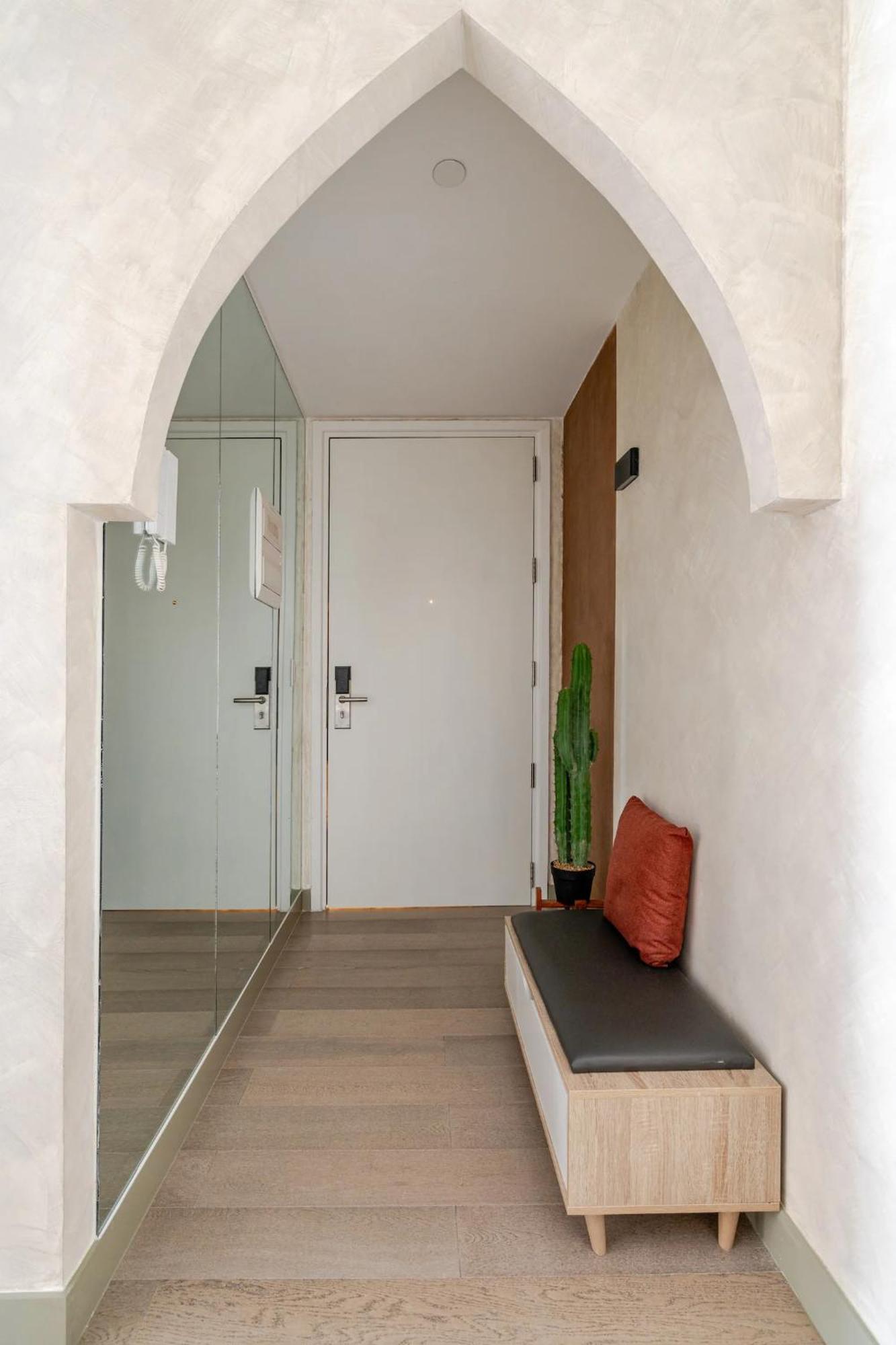 Apartment The Spire Oasis Luxury Desert *