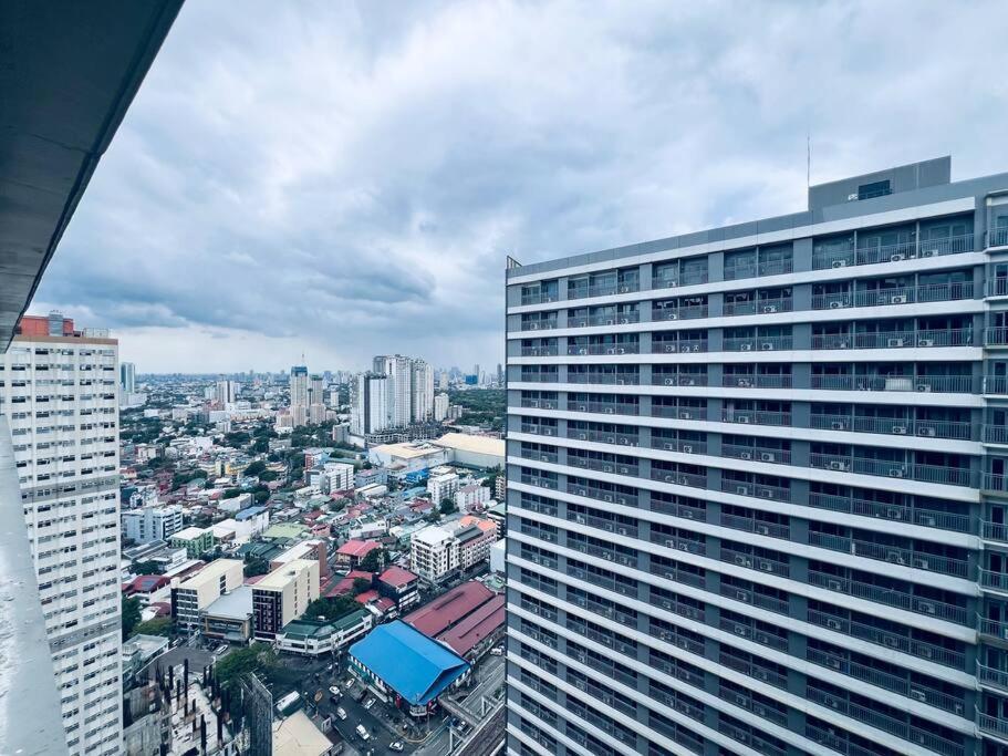 1br Unit Condotel W Balcony Fame Residences -fm12 Manila