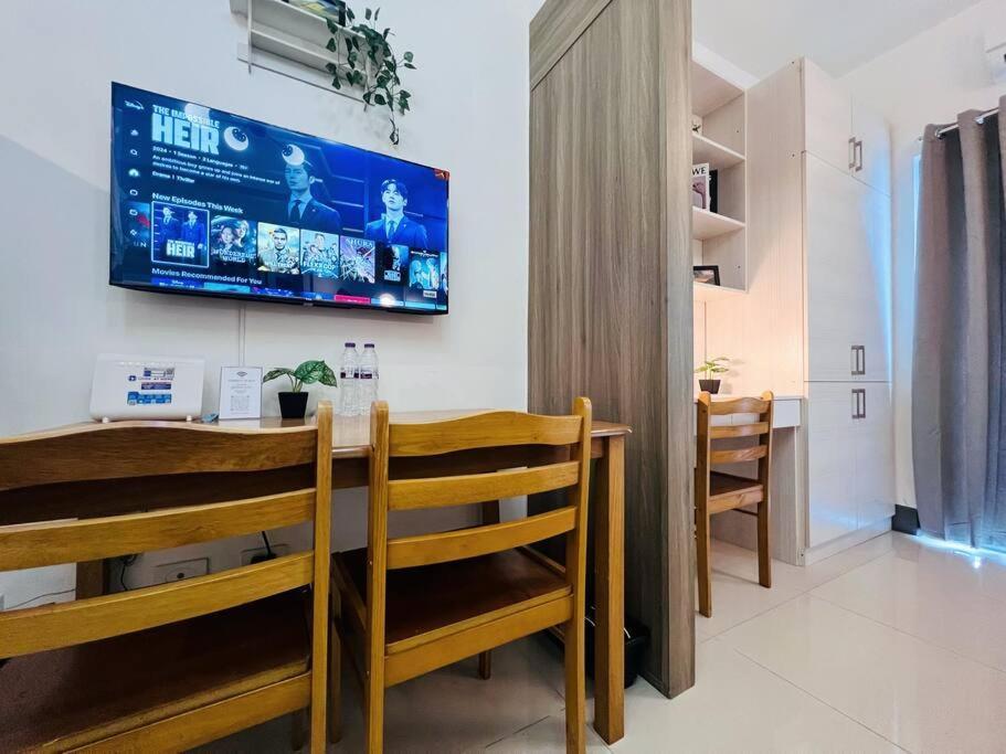 1br Unit Condotel W Balcony Fame Residences -fm12 * Manila