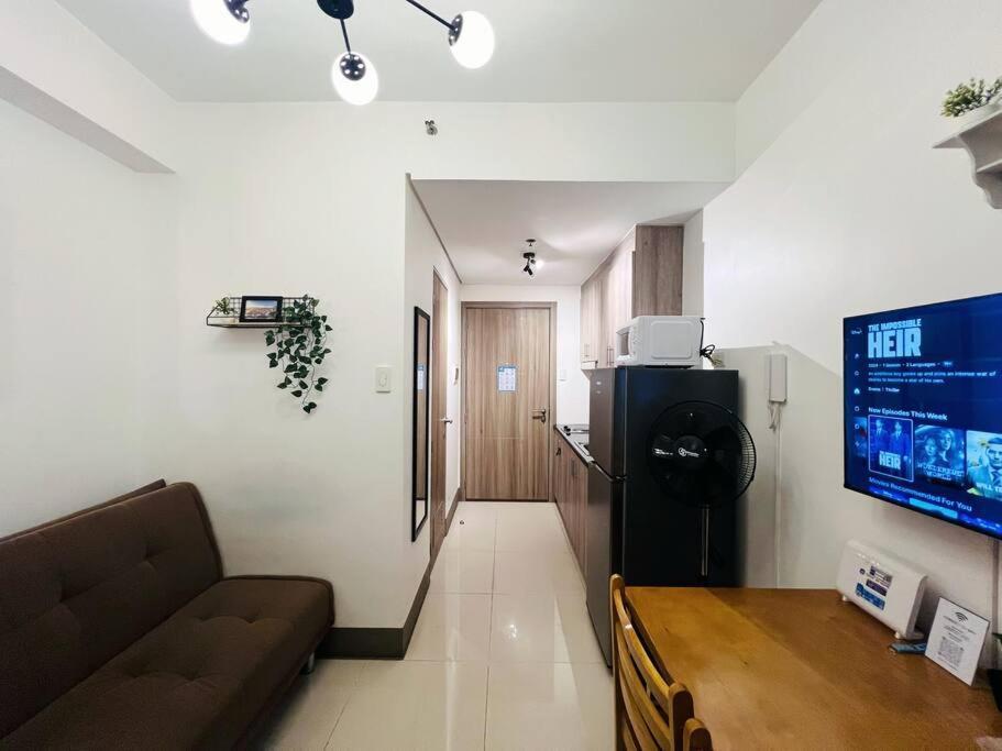 Apartment 1br Unit Condotel W Balcony Fame Residences -fm12