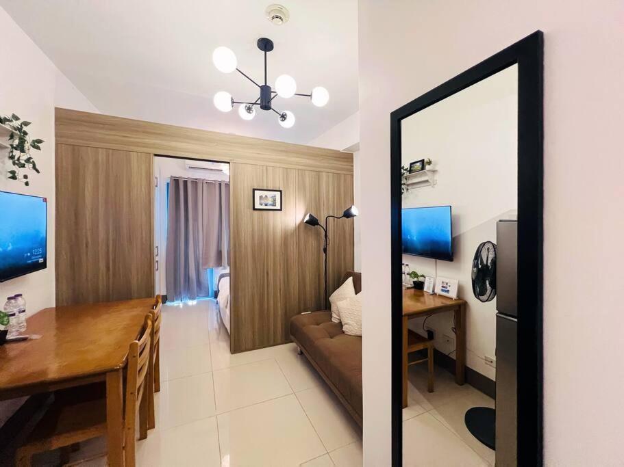 Apartment 1br Unit Condotel W Balcony Fame Residences -fm12 *