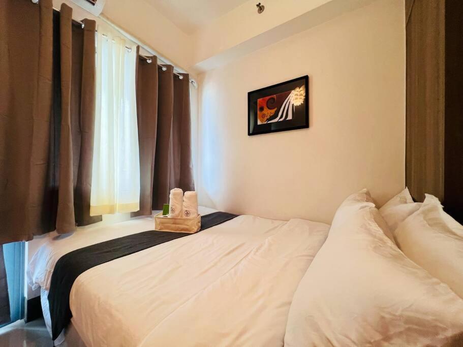1br Unit Condotel W Balcony Fame Residences -fm12 Apartment