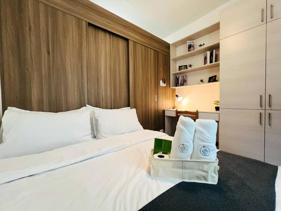 Apartment 1br Unit Condotel W Balcony Fame Residences -fm12