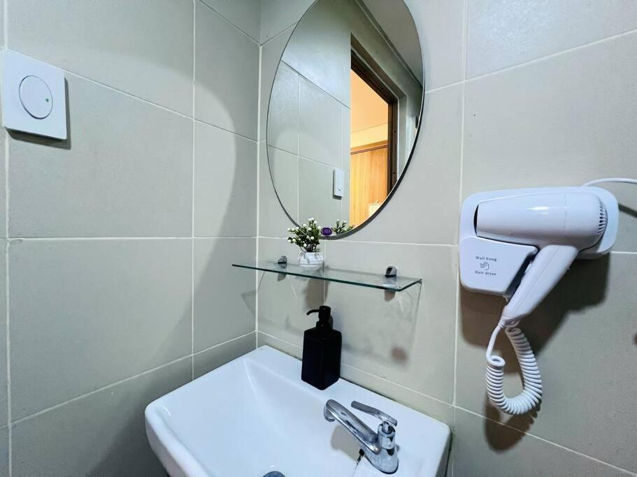 1br Unit Condotel W Balcony Fame Residences -fm12 Apartment *