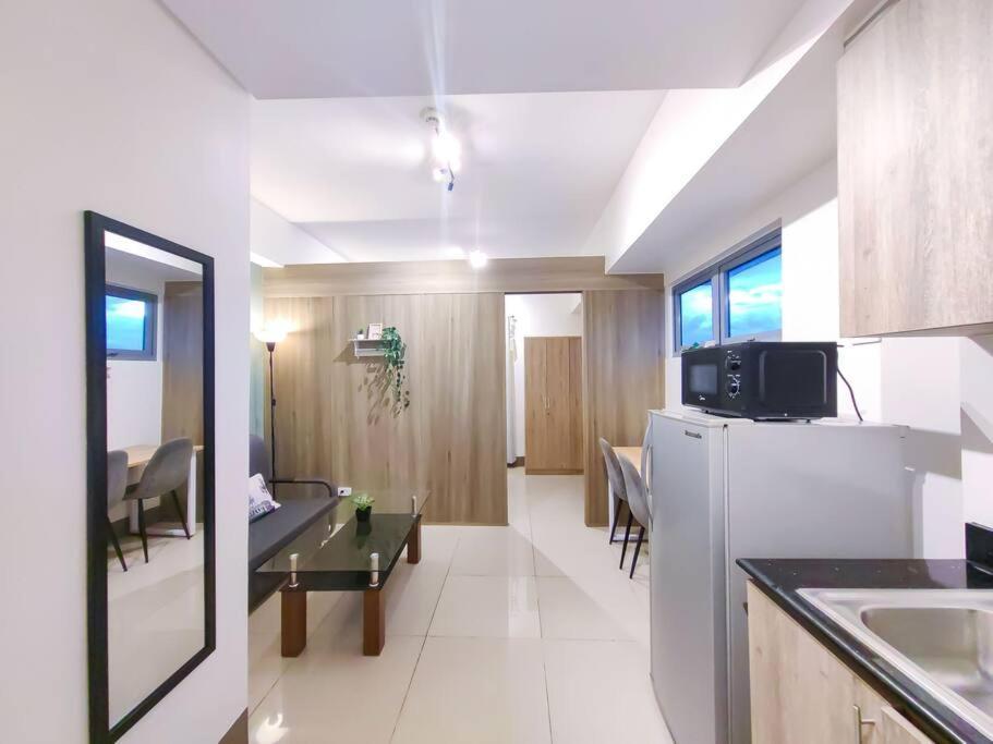 1br Unit Condotel W Balcony Fame Residences -fm11 Apartment *