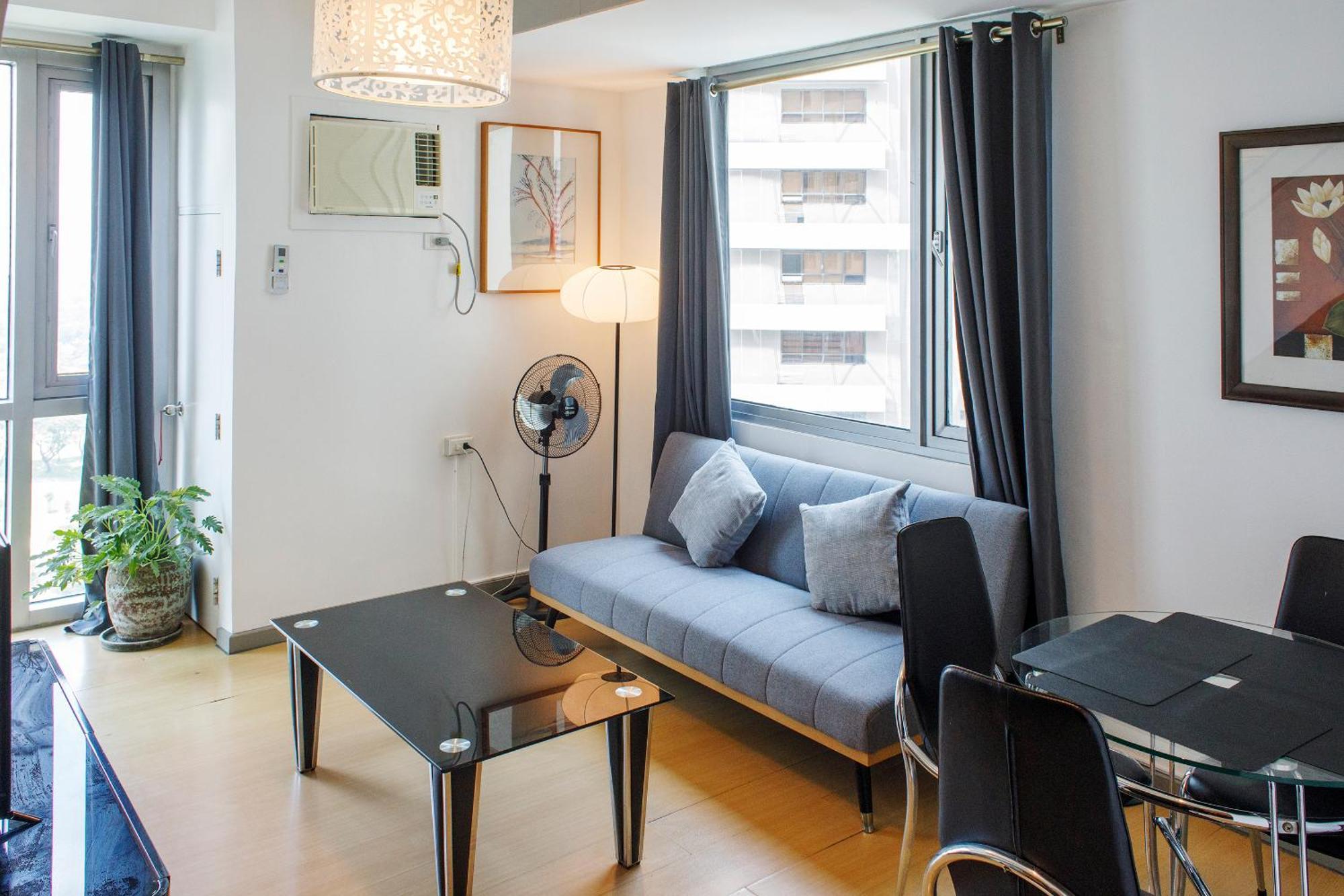 Prime Avant Bgc Location By Ph Staycation Manila