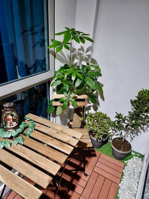 Azure Staycation By Solace Peak 2br Apartment *