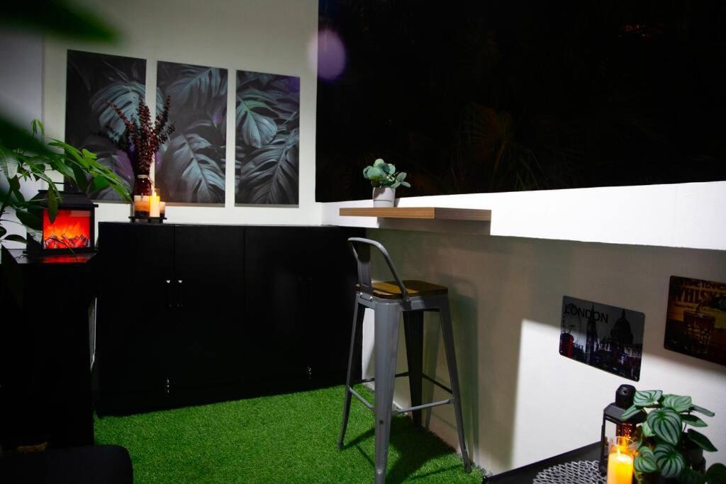 Apartment Azure Staycation By Solace Peak 1br
