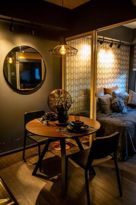Azure Staycation By Solace Peak 1br *