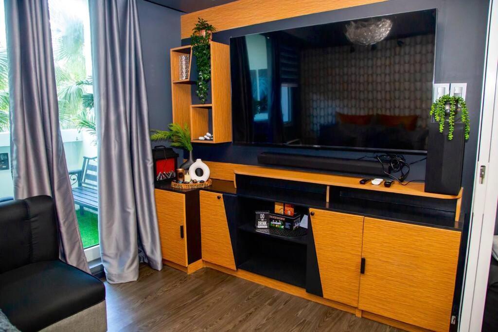 Azure Staycation By Solace Peak 1br * Manila