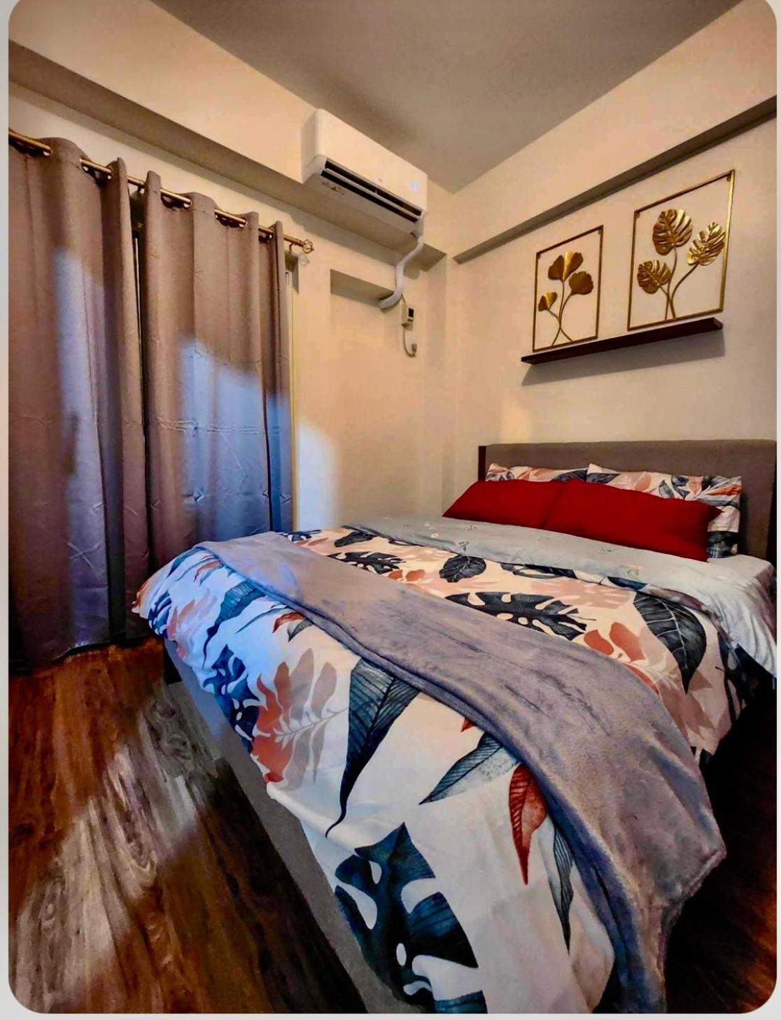 Cozy Hacana * Manila