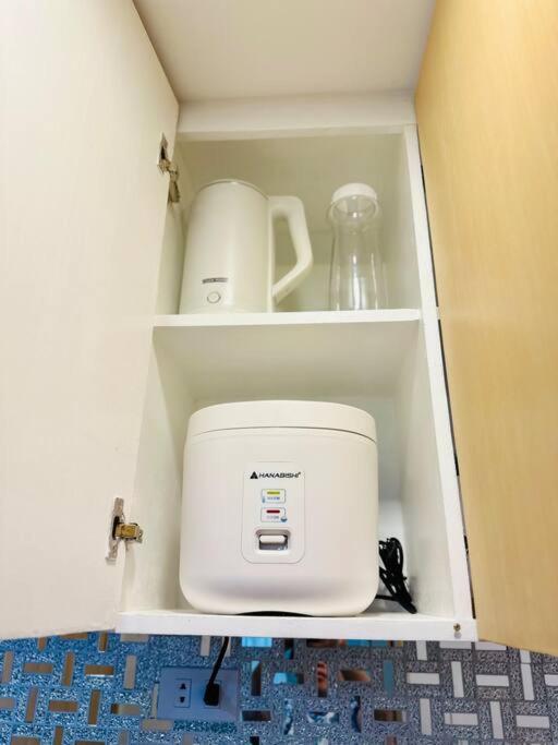 2 Bedroom With Balcony, Game Console, Karaoke And Netflix