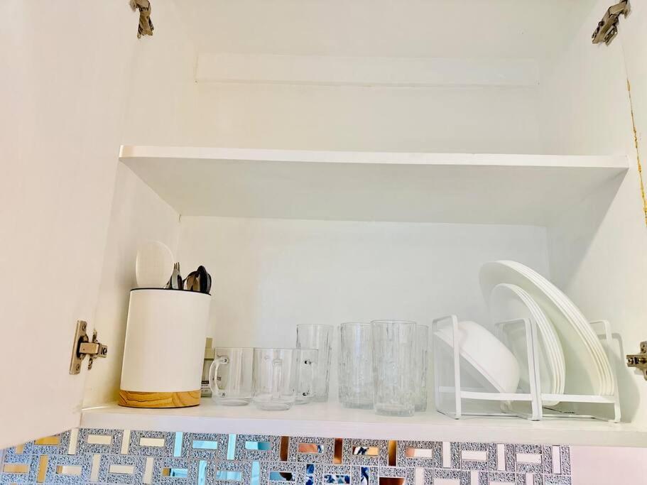 2 Bedroom With Balcony, Game Console, Karaoke And Netflix