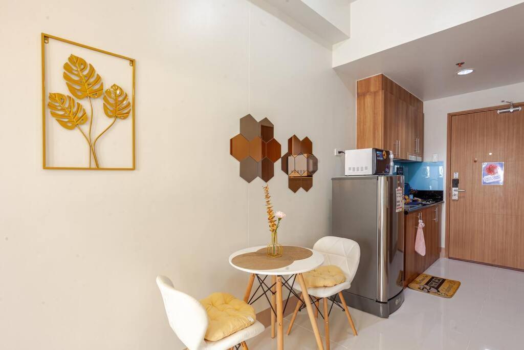 Apartment Layan-dy Shore Staycation