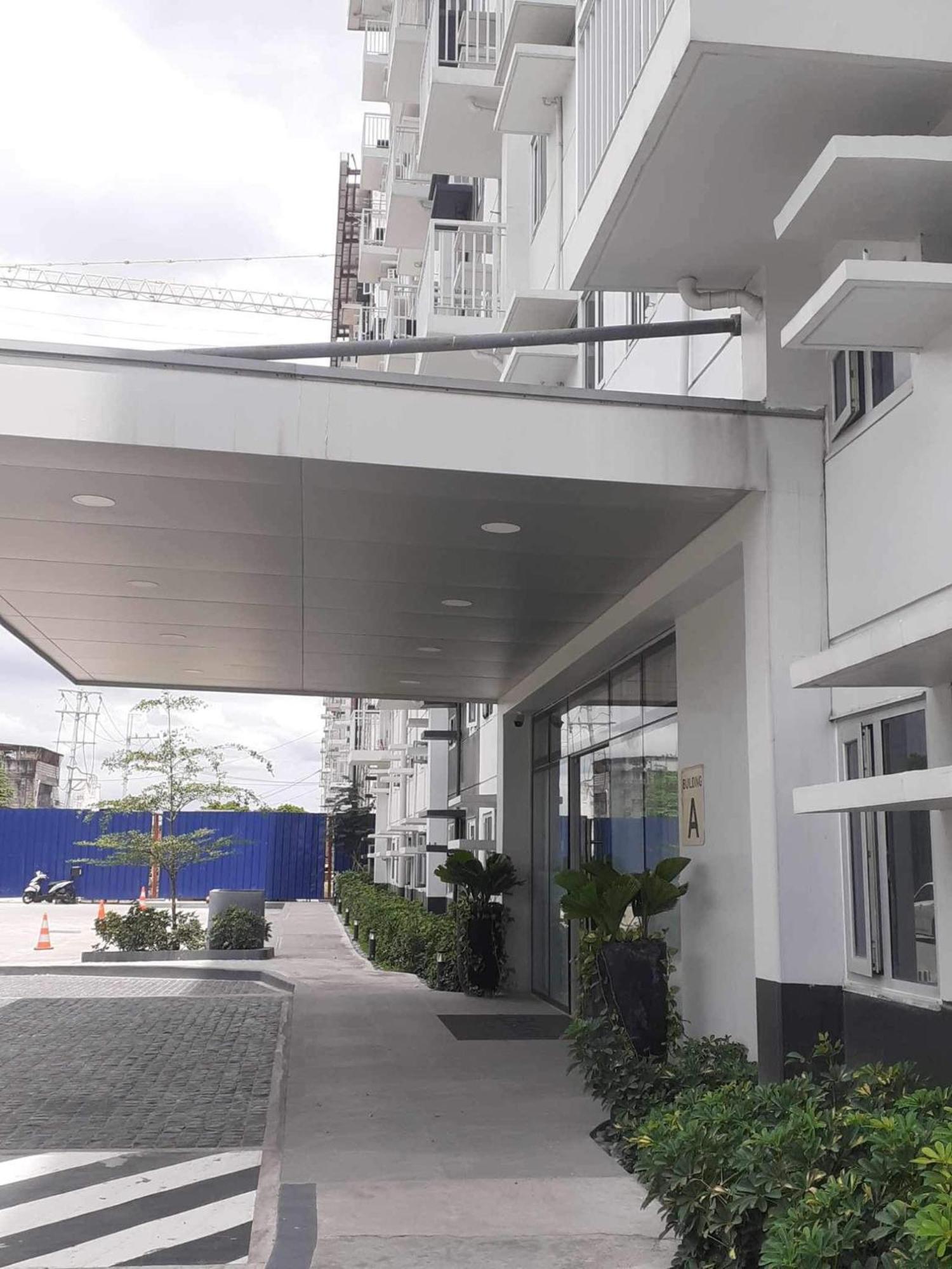 Apartment Unit 1 Cez Condotel At Charm