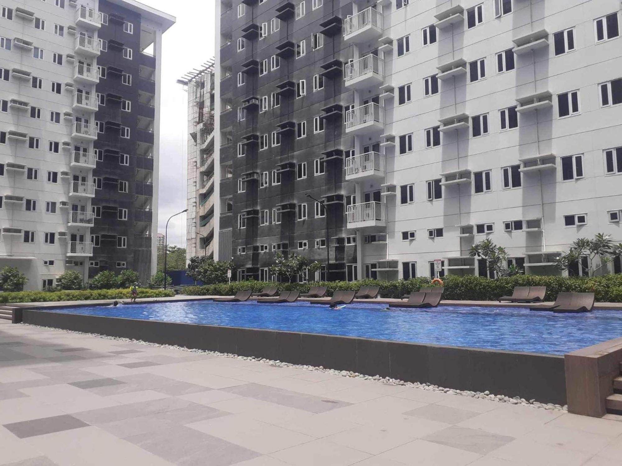 Unit 1 Cez Condotel At Charm Apartment