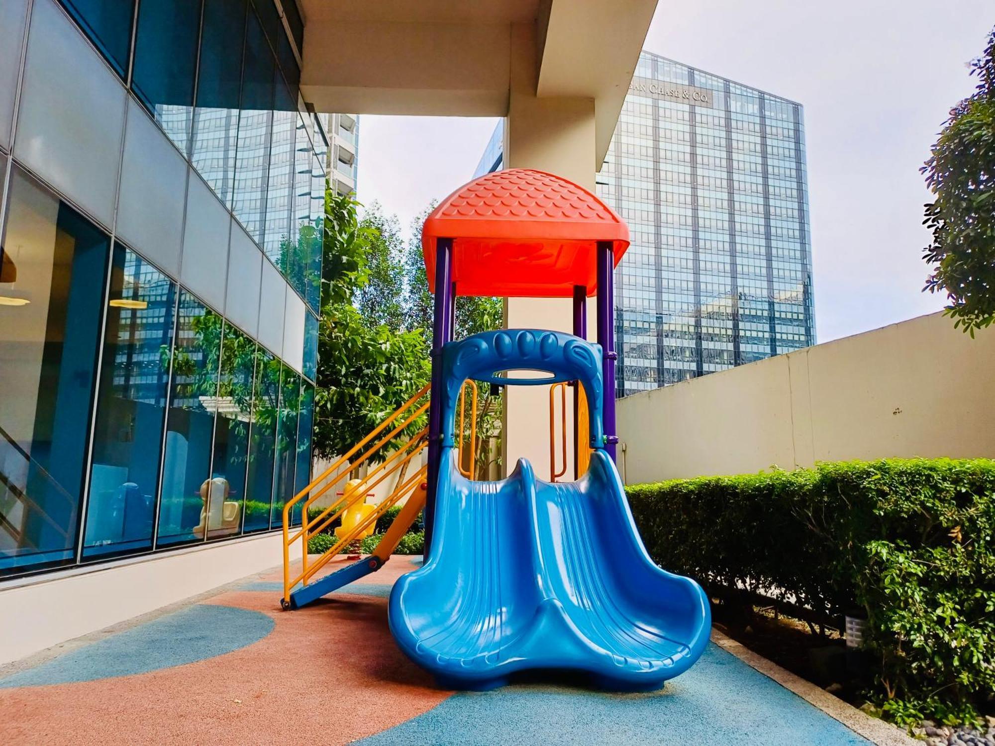 Bgc Luxury - Balcony, Pool, Wi-fi, View - 34 * Manila