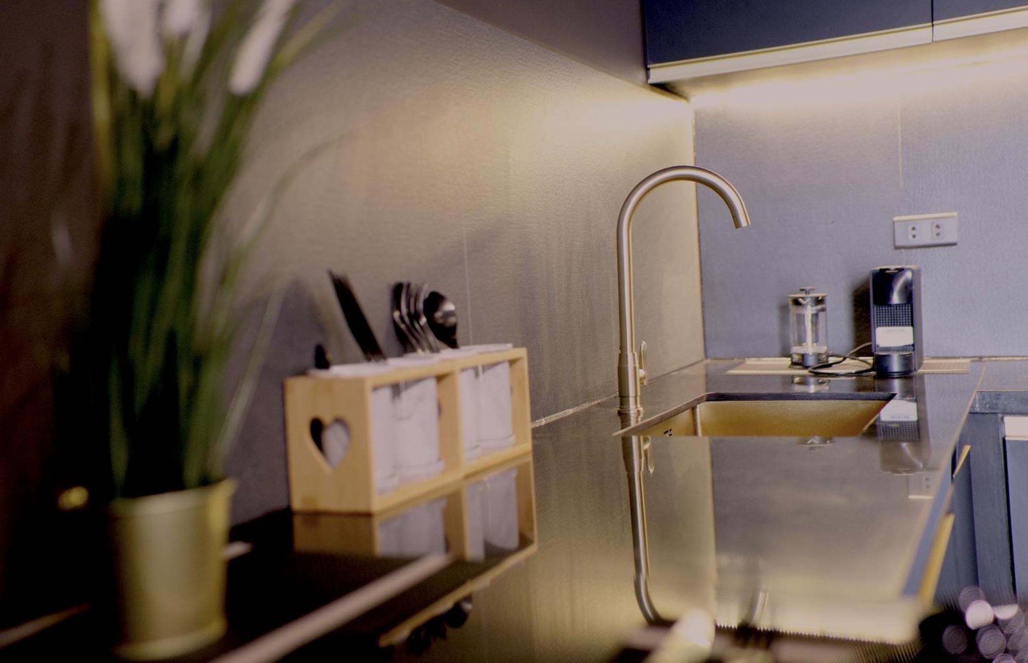 Luxury With Pa, Skyline View & Amenities Apartment *