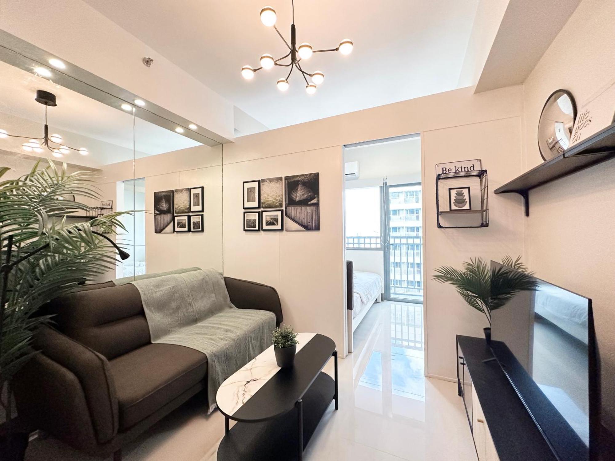 Gemstonebr In Smdc Fame Residences Apartment Manila