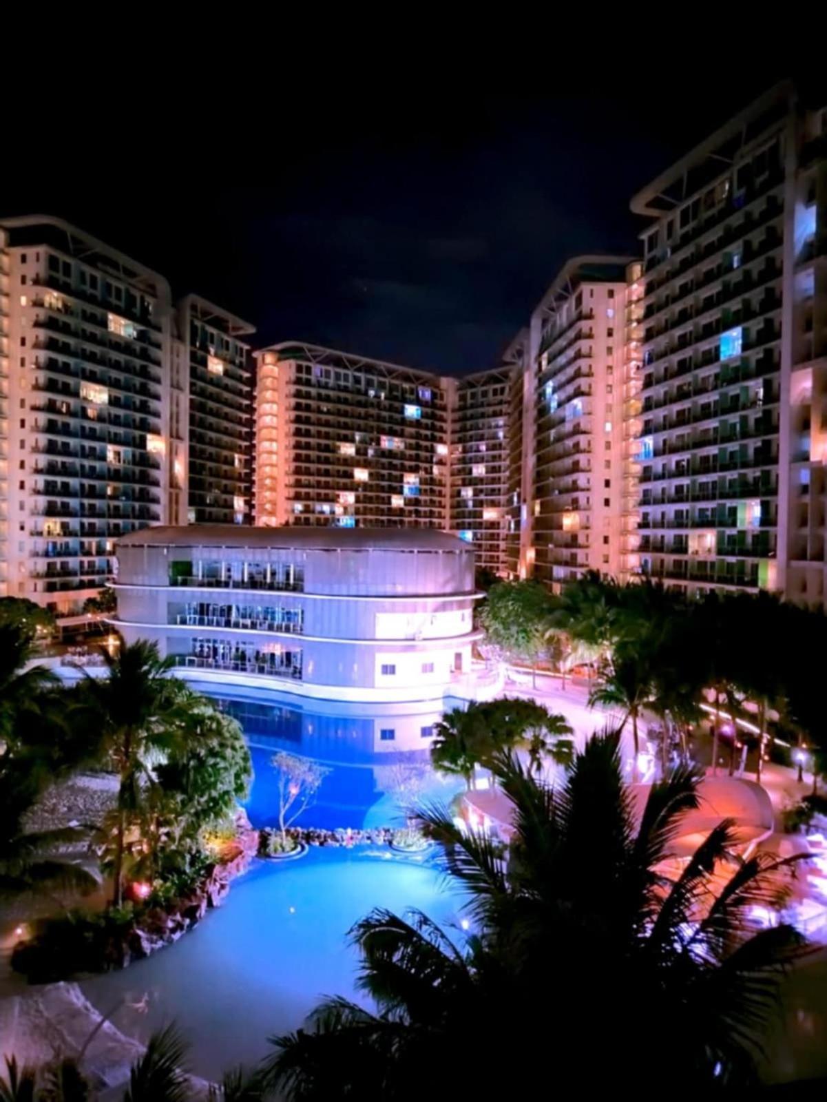 Apartment Z At Azure Residents Manila