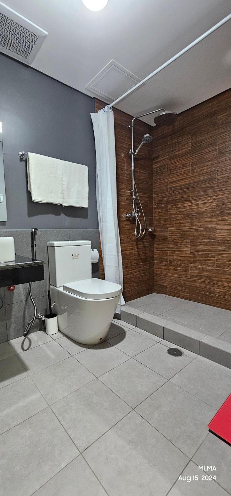 Serenity By Zen Residences At The Radiance Bay * Manila