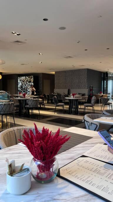 Staycation At The Residences At Acqua *