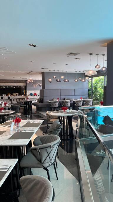 Staycation At The Residences At Acqua