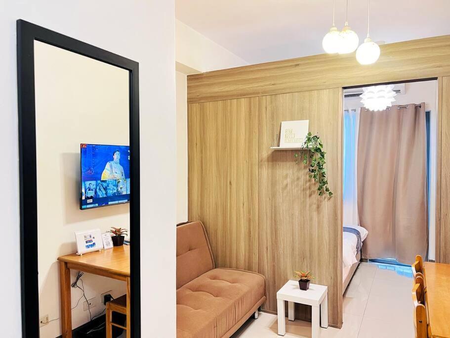 1br Unit Condotel W Balcony Fame Residences -fm18 Apartment Manila