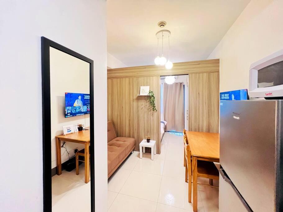 Apartment 1br Unit Condotel W Balcony Fame Residences -fm18 *