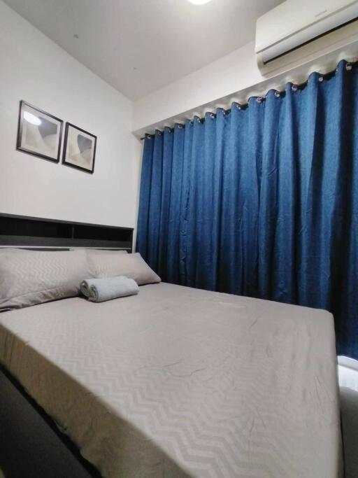 1 Bedroom Near Moa With Pool View - Shore 1 Residences Apartment Manila