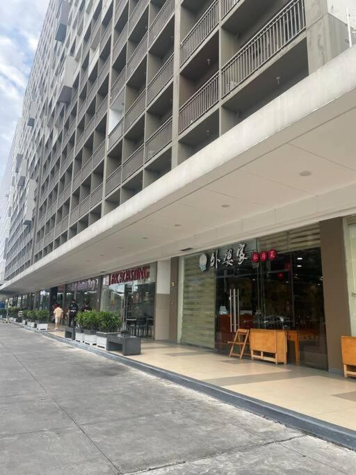 Apartment 1 Bedroom Near Moa With Pool View - Shore 1 Residences