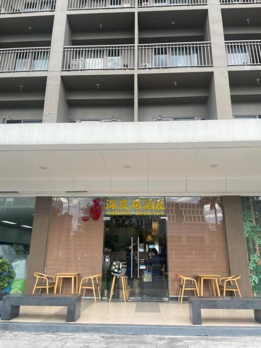 1 Bedroom Near Moa With Pool View - Shore 1 Residences * Manila