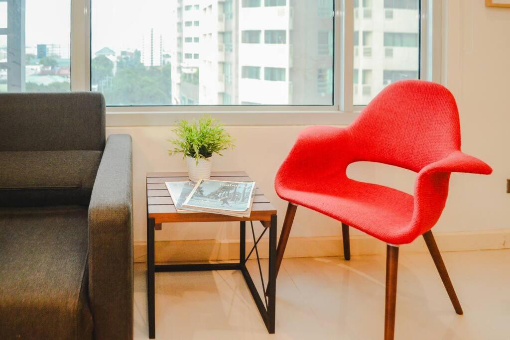 Apartment Stylish 1br Near Us Embassy & Luneta With Pool & Gym