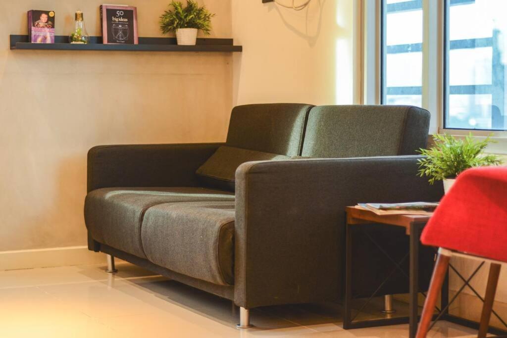 Apartment Stylish 1br Near Us Embassy & Luneta With Pool & Gym Manila