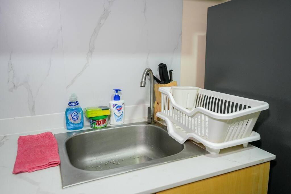 Apartment A2j Luxury Bgc 2br Loft Near High Street Taguig Manila