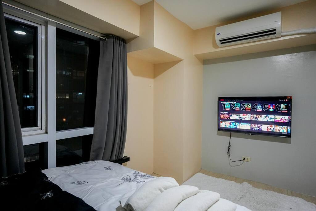 A2j Luxury Bgc 2br Loft Near High Street Taguig Apartment Manila