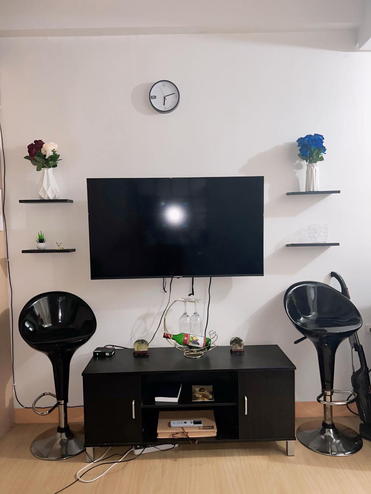 Cozy Whole Staycation At Trees Residences Manila