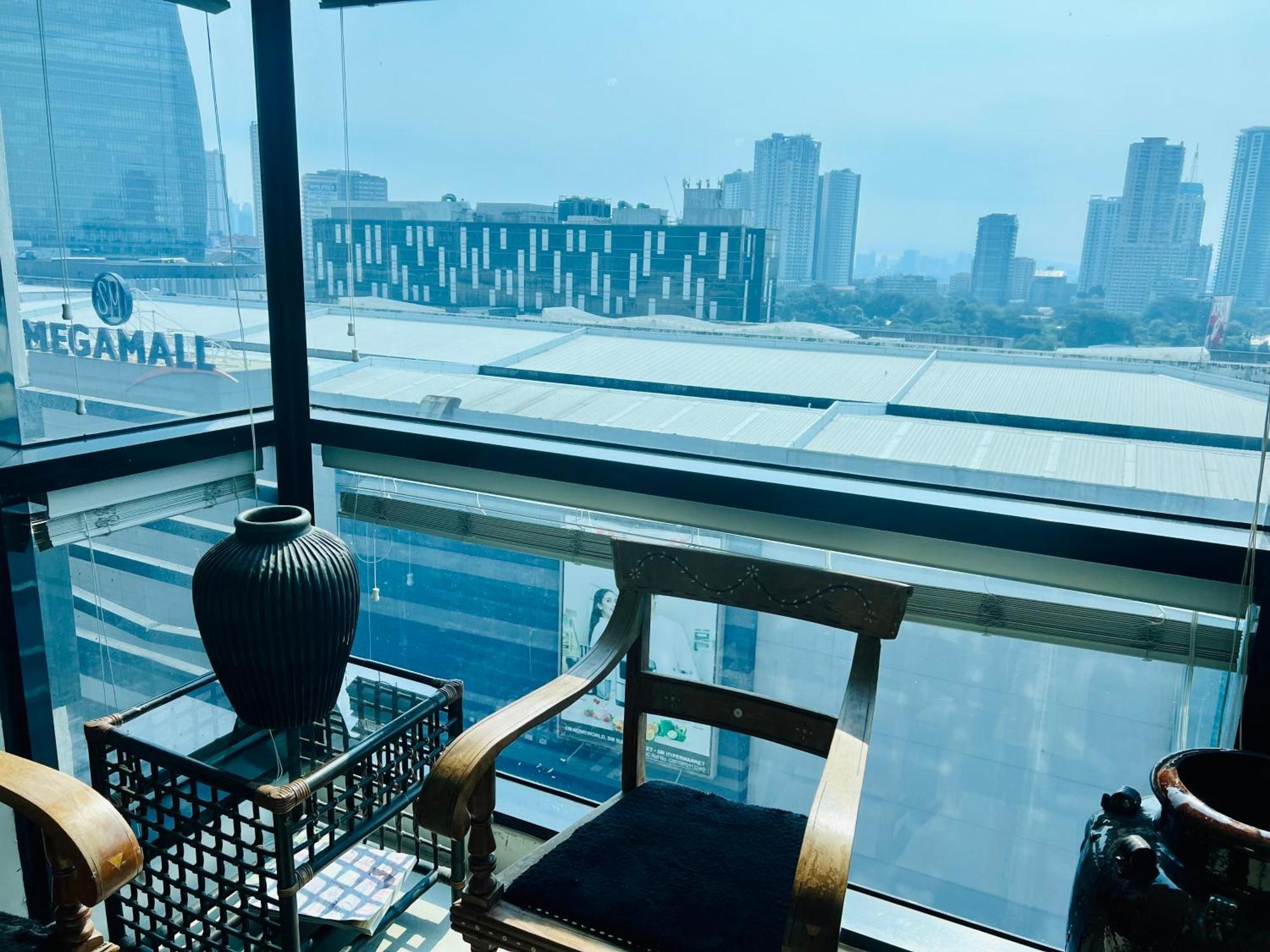 Apartment Spacious 1br Steps To Megamall Ortigas View Manila