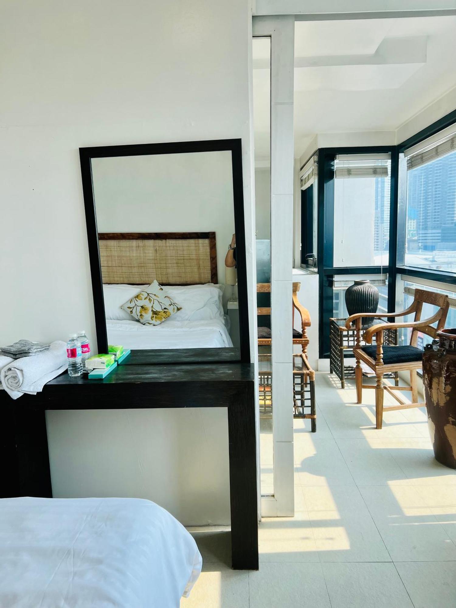 Apartment Spacious 1br Steps To Megamall Ortigas View *