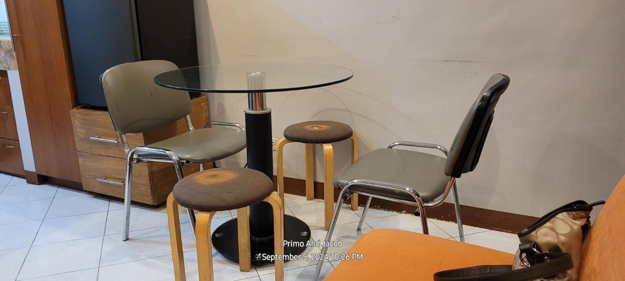 2 Separate Units, 1br On 23rd Flr And 3br Penthouse On 41st Flr In Manila, Near Slec,us Embassy, Mall And Parks With Excellent View Apartment