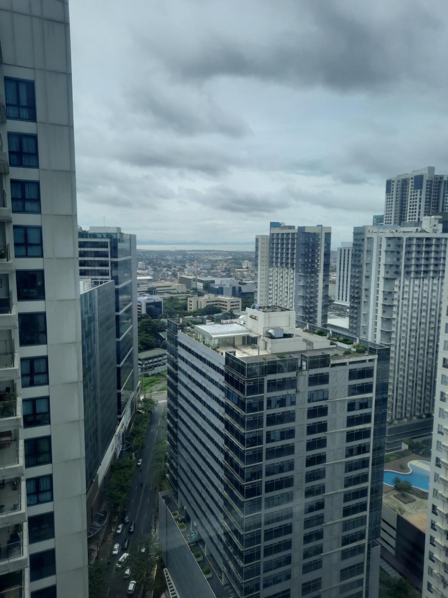 Bonifacio Global One Uptown Residence-2 Bedroom Apartment *