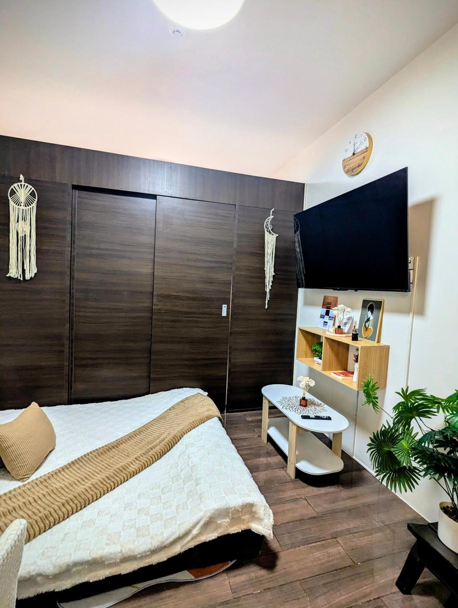 Sun And Moon D'wood Air Residences Makati Apartment *