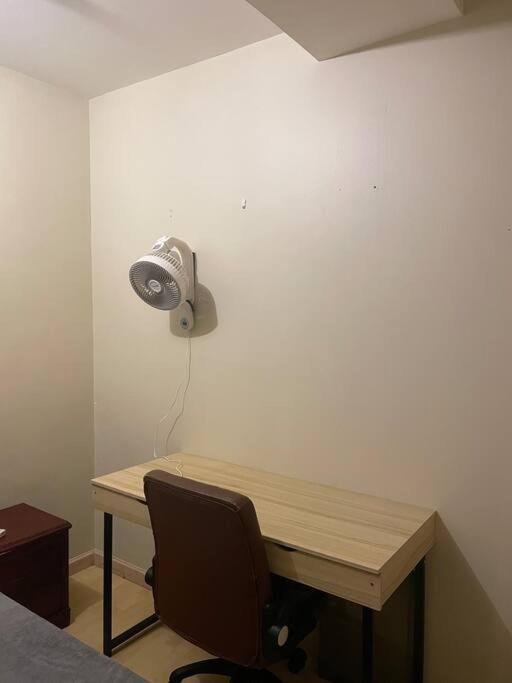 Soho 1 Bedroom With Balcony Near Mrt Edsa Shaw Pioneer Greenfields Sm Megamall Ortigas Apartment