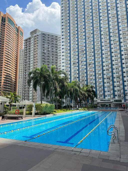 Cozy By The Mrt & Light Mall Experience Comfort And Convenience *