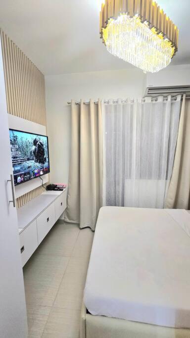 Apartment Shore 2 Tower 3 Near Moa By Dei Gratia *