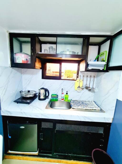 Apartment Loft Style Affordable Staycation In Manila